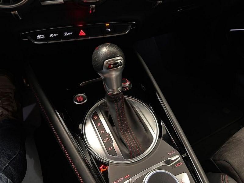 Audi TT Roadster 45 2.0 tfsi quattro s-tronic