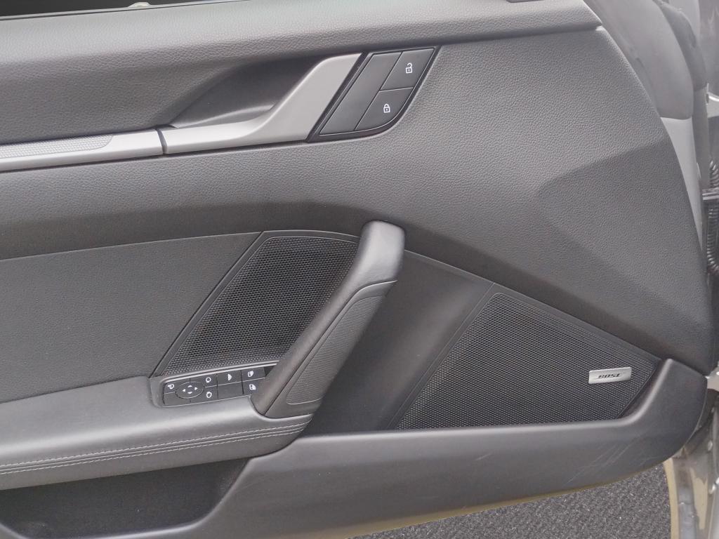 Porsche 911 Cabrio 3.0 Carrera auto