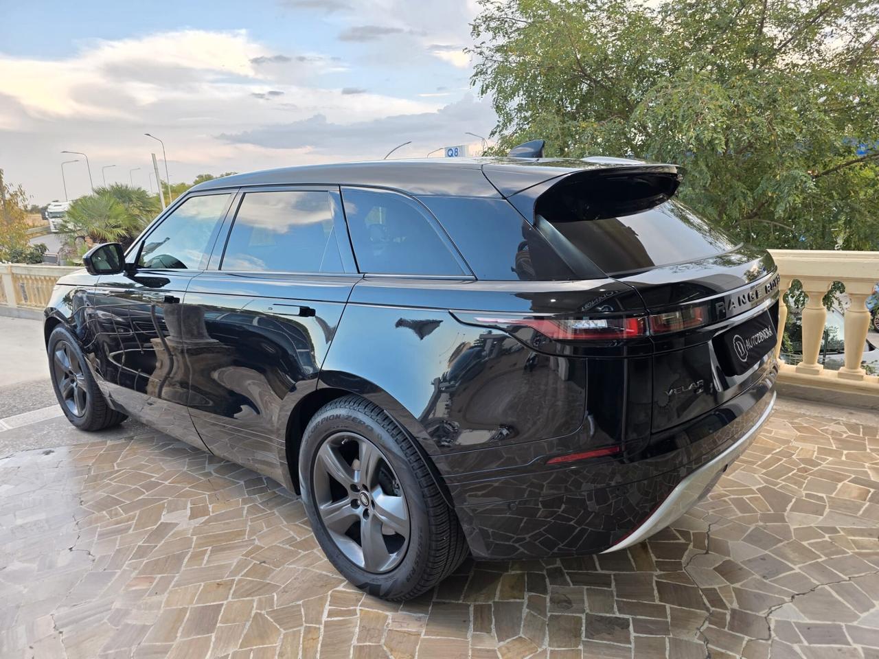 Land Rover Range Velar 2.0D I4 204 CV R-Dynamic SE#AUTO#QUATTRO#BOOK SERVICE FULL#TAGLIANDI CERTIFICATI#LED#PELLE#CAM360#VIRTUAL#CARPLAY#SOSPENSIONI REGOLABILI