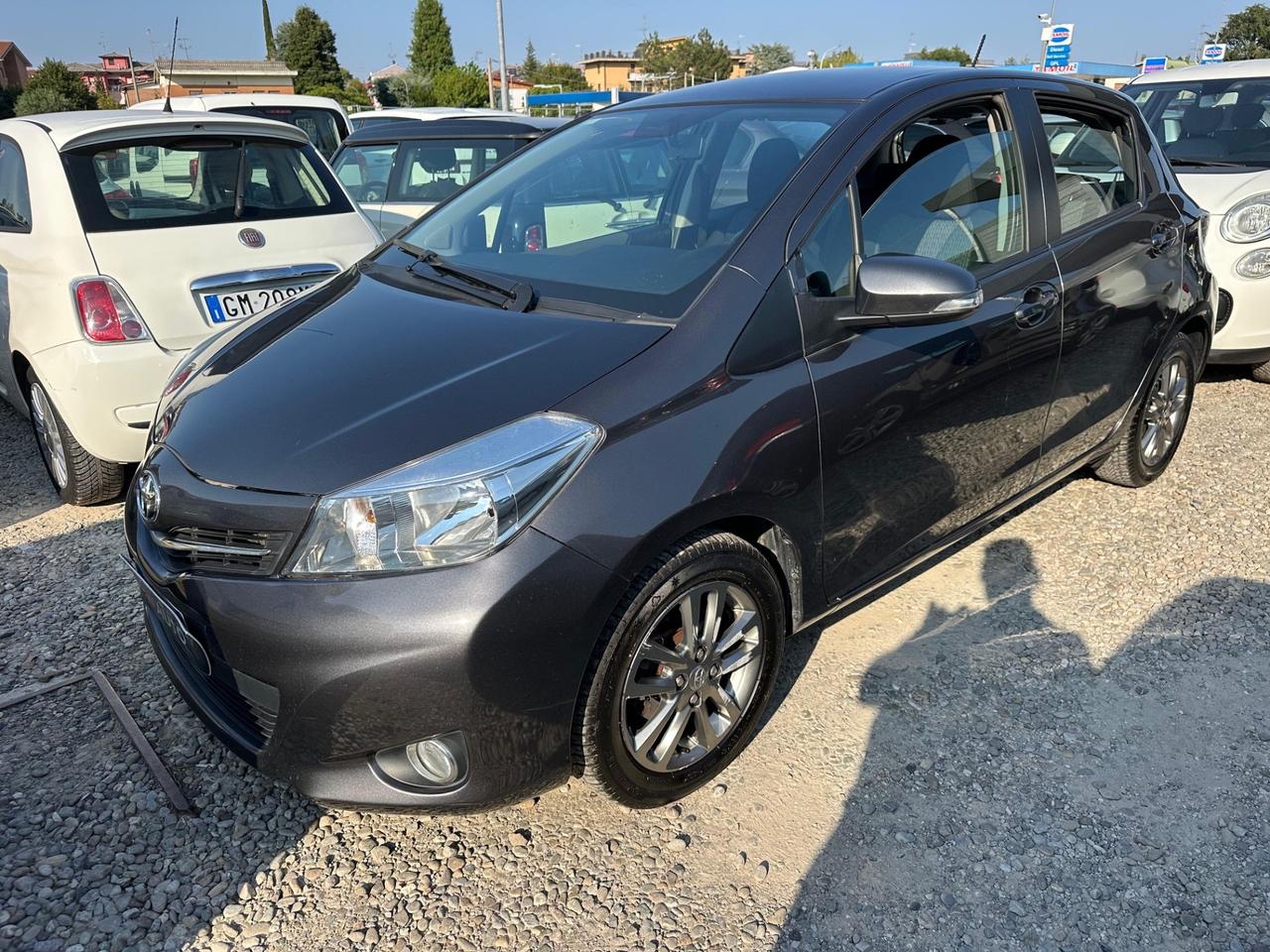 Toyota Yaris 1.0 5 porte Lounge neopatentati