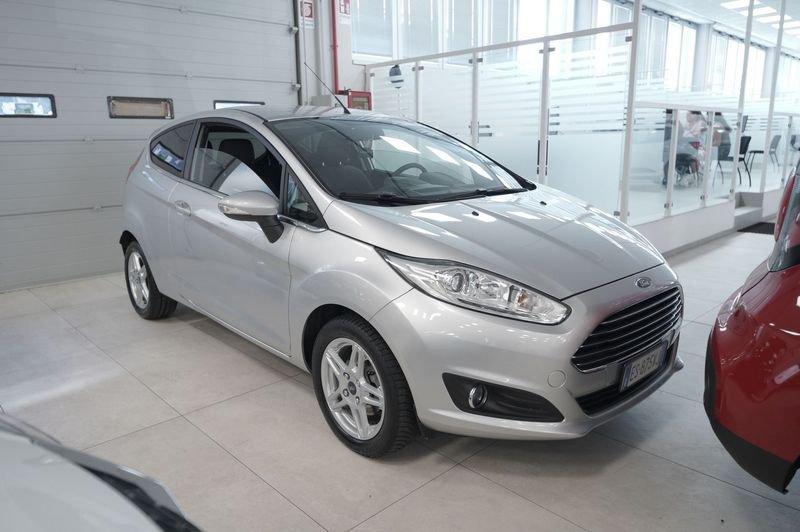 Ford Fiesta VI 2013 3p 1.4 Titanium Gpl 92cv