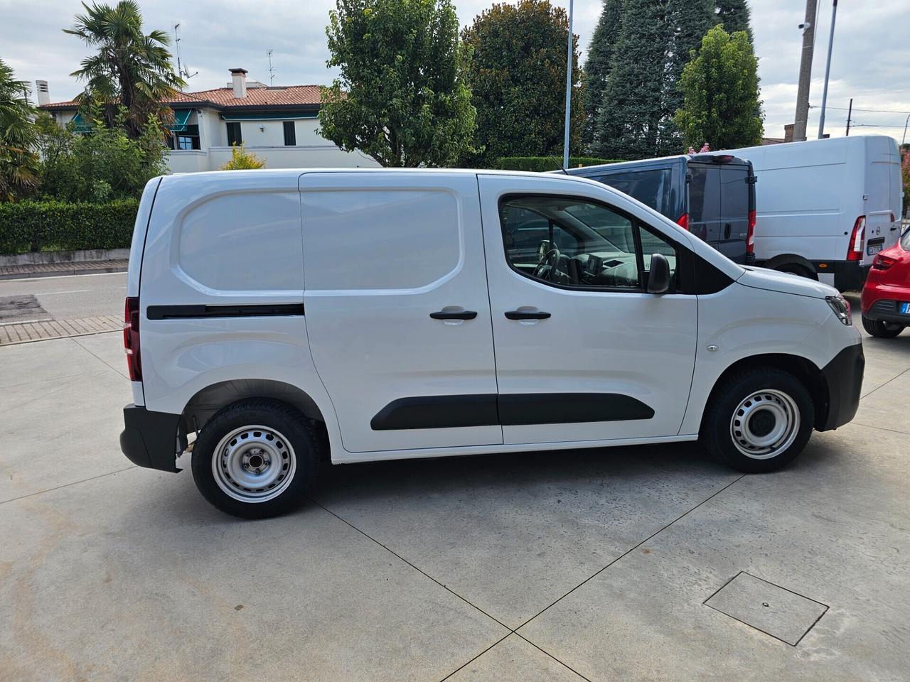 FIAT DOBLÒ / 2022 / 4P / VETT. FURGONATA VAN CH1 1.2 BENZINA 110CV MT6