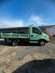 IVECO DAILY 35C13 RIBALTABILE TRI LATERALE MOTORE 2.8 TURBO