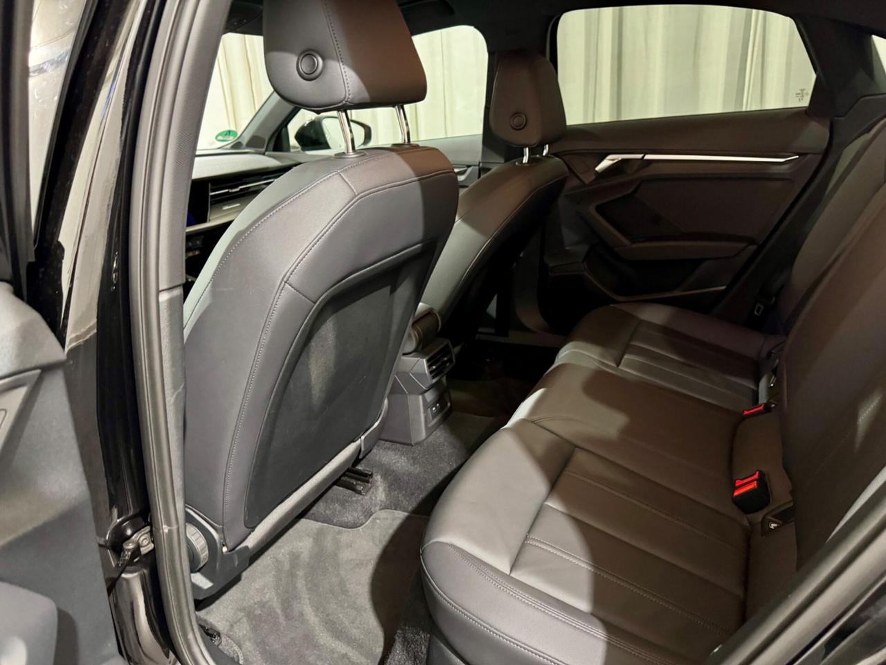 Audi A3 Sedan 35 TFSI Business Advanced