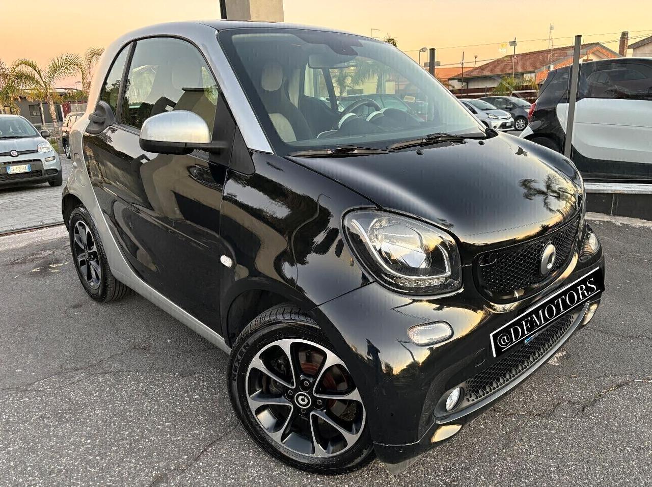 SMART FORTWO !! unico proprietario !!