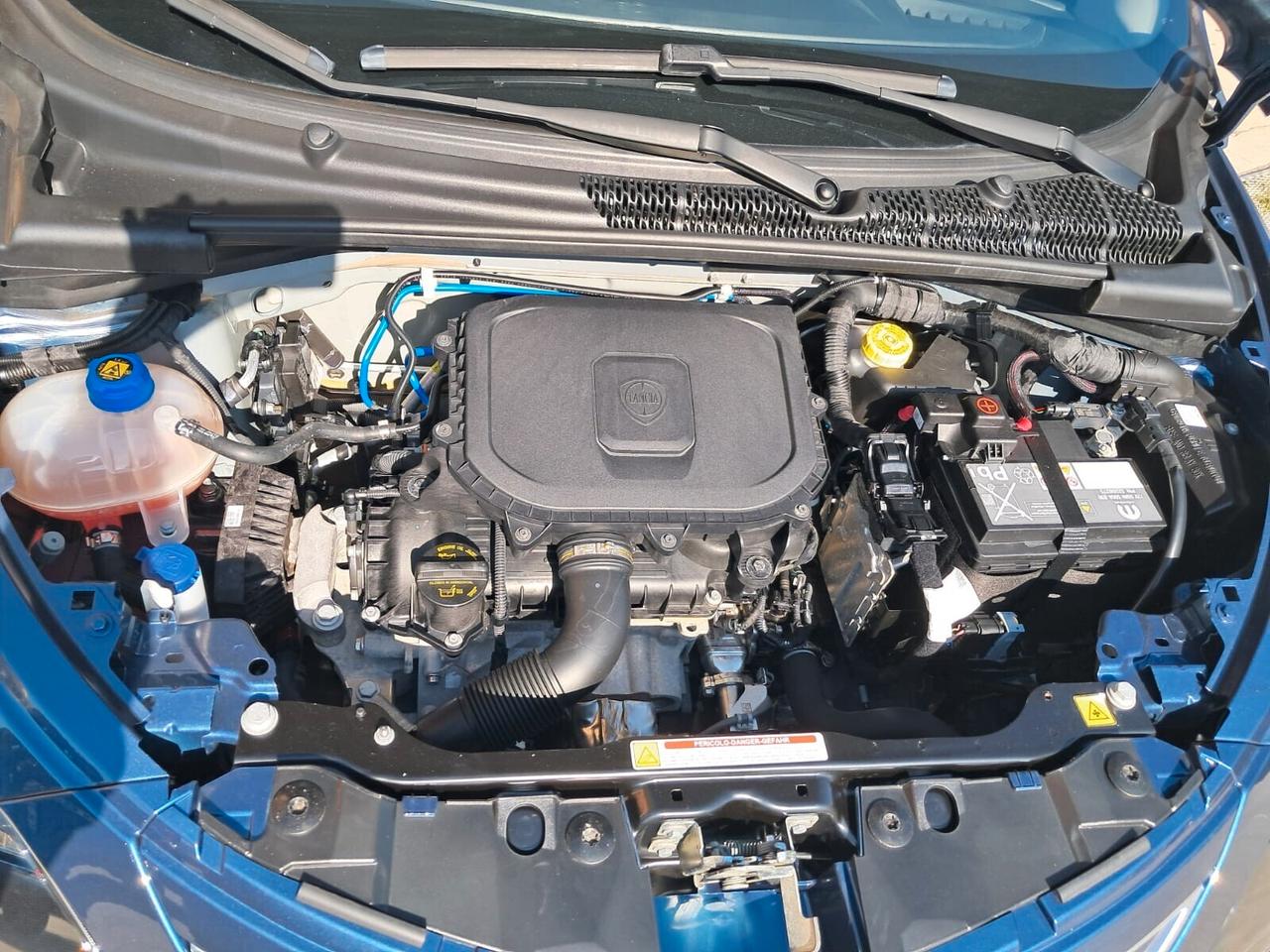 Lancia Ypsilon 1.0 FireFly 5 porte S&S Hybrid Gold