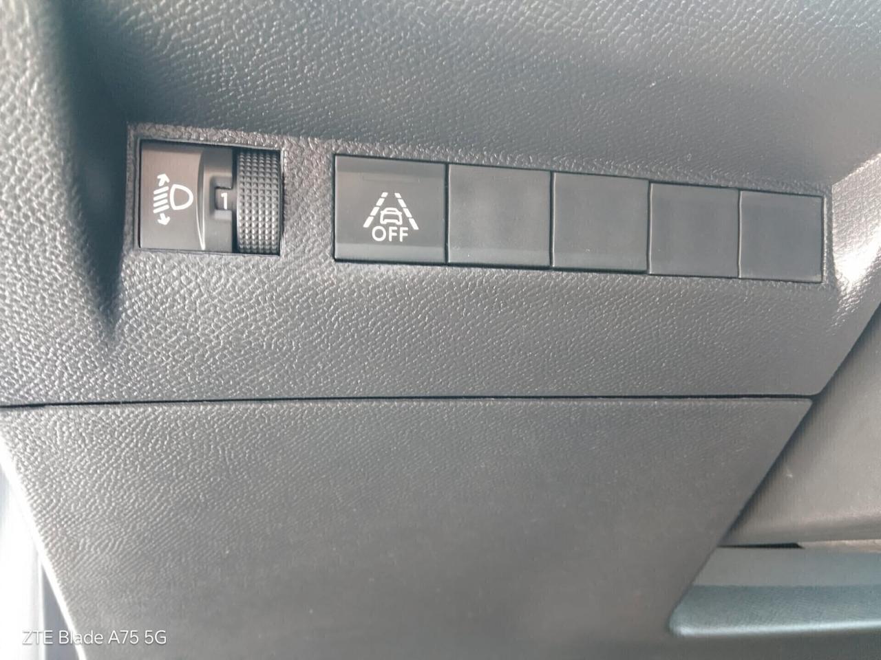 Peugeot 208 1.2 2020 neopatentati