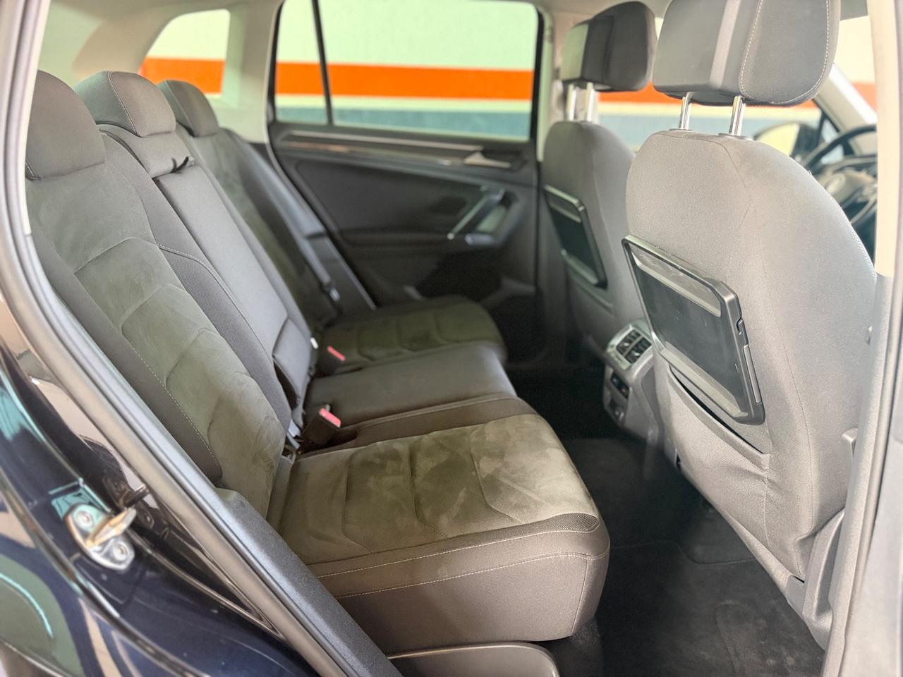 Volkswagen Tiguan 2.0 TDI SCR DSG Business BlueMotion Technology
