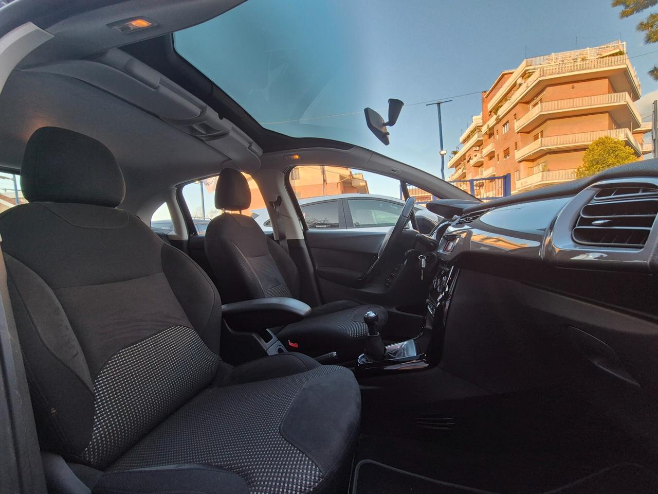 Citroen C3 PureTech 68 Exclusive 1.0 Benz UNIPRO