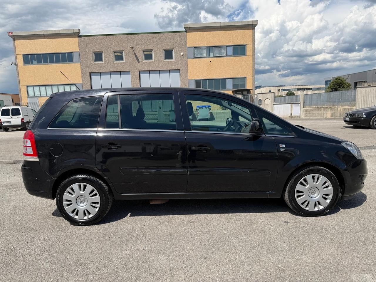 Opel Zafira 16V ecoM Turbo Cosmo 152000 KM