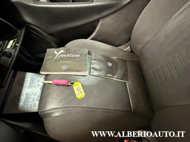 LANCIA Ypsilon 1.2 69 CV 5 porte Platinum