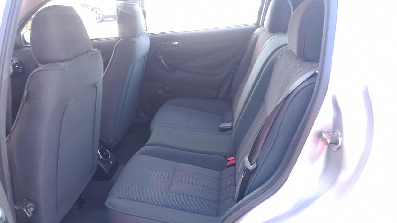 Alfa Romeo 147 1.6i 16V T.S. 84milakm Neop 5 p 03