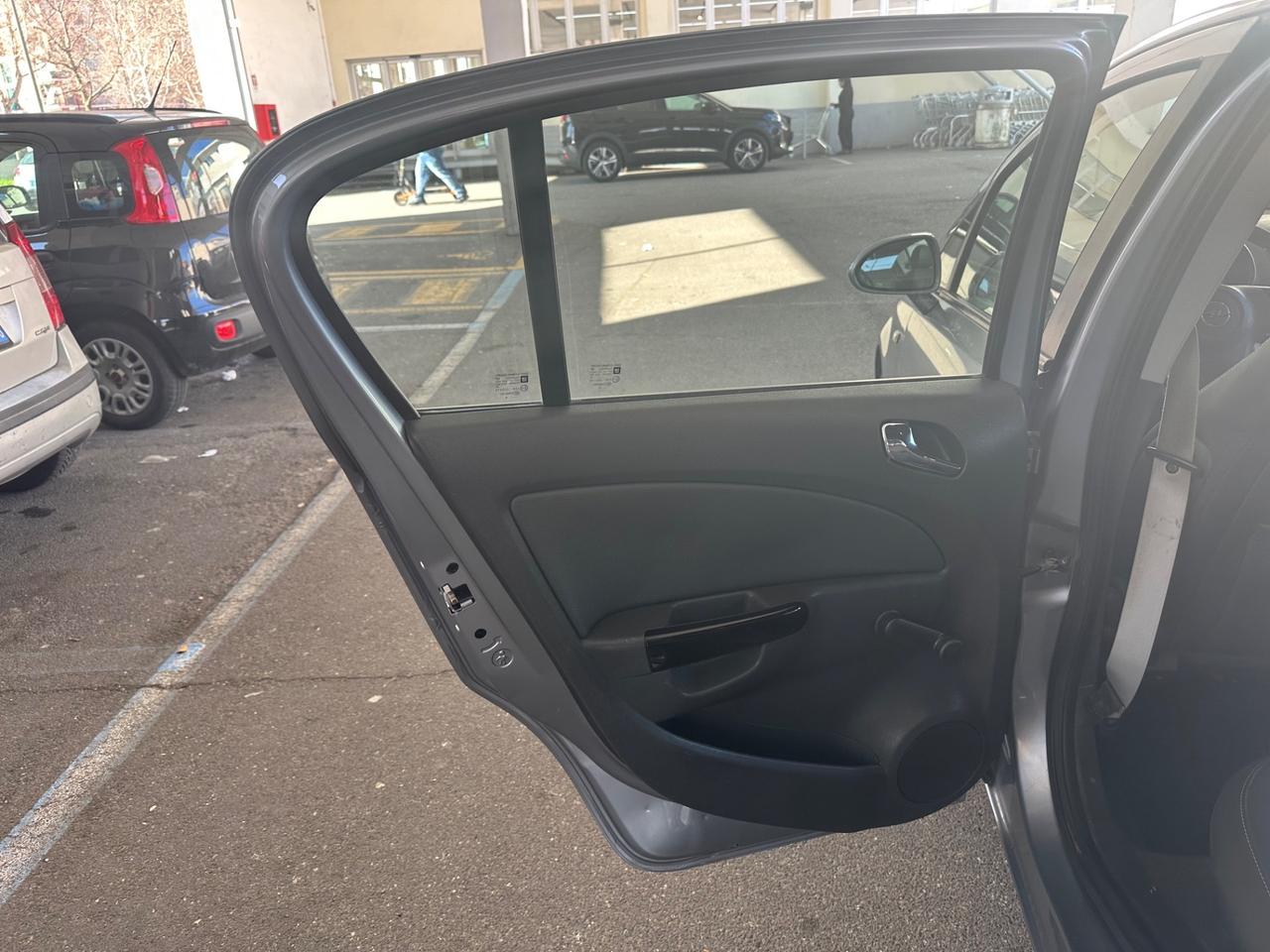 Opel Corsa 1.2 5 porte Easytronic Club