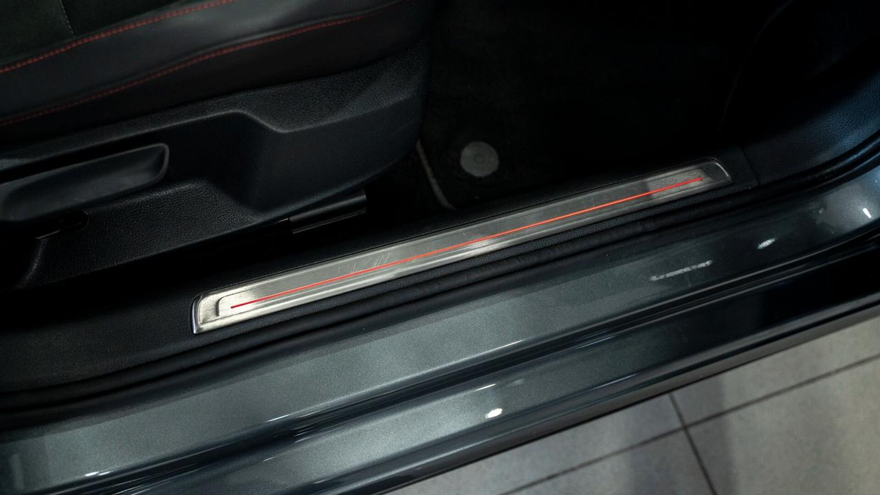 Volkswagen Golf GTI 7.5 PERFORMANCE 245CV DSG TETTO XENO NAVI FULL OPTIONAL