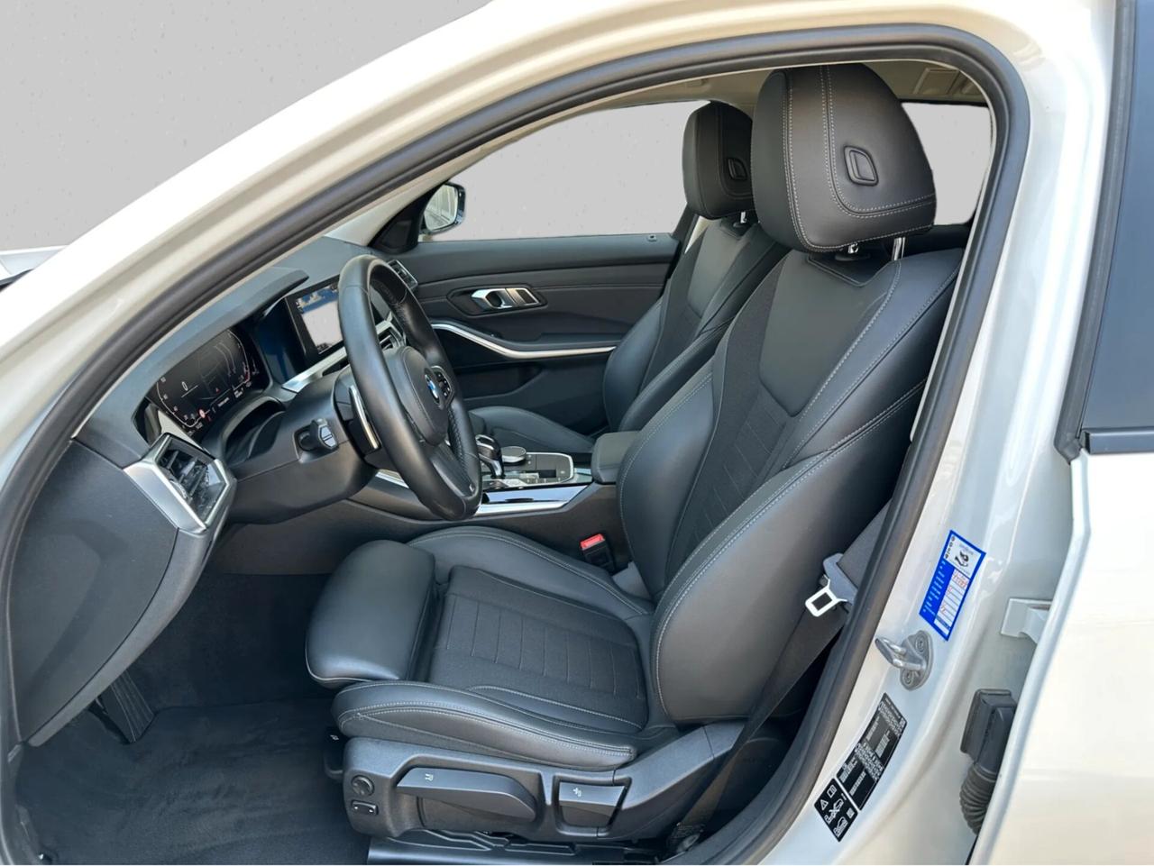 BMW 320d Touring mhev 48V xdrive Sport Automatica