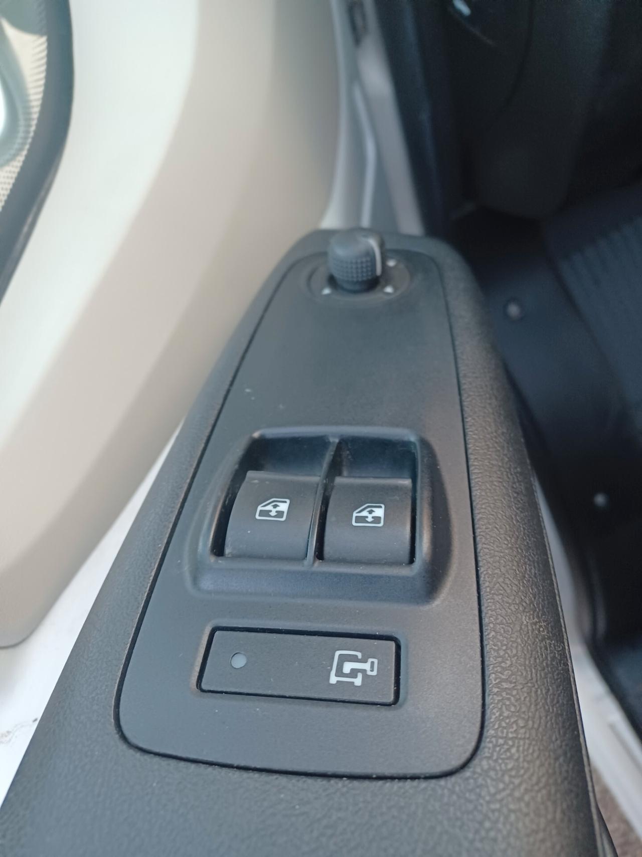 PEUGEOT BOXER 2.2 HDI PM TA ANNO 2015