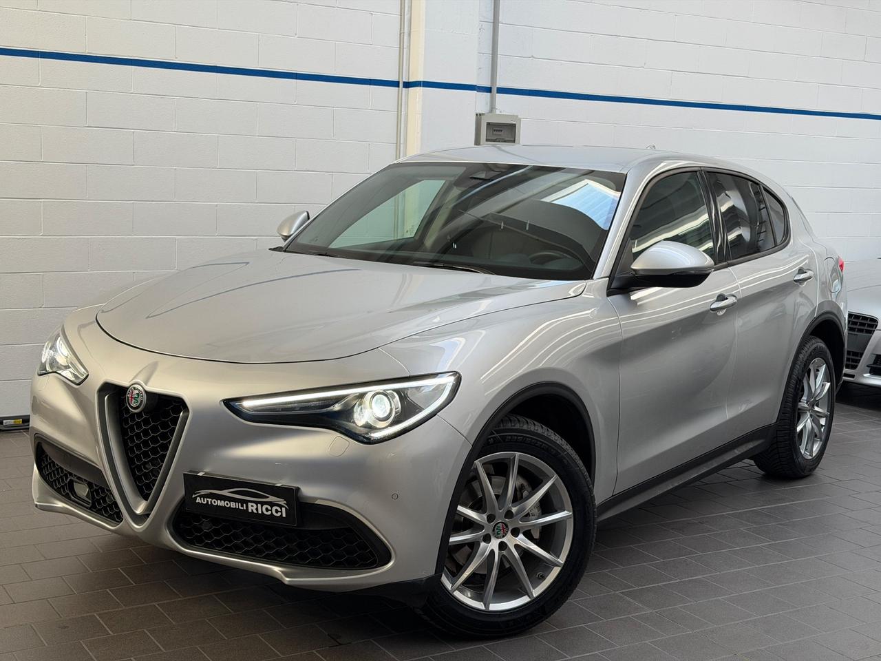 Alfa Romeo Stelvio 2.2 Turbodiesel 210 CV AT8 Q4 Lusso