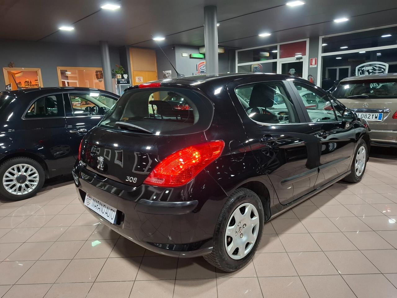 Peugeot 308 1.4 VTi benzina Neopatentato