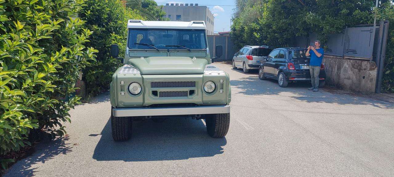 Land Rover Defender 90 2.5 300tdi