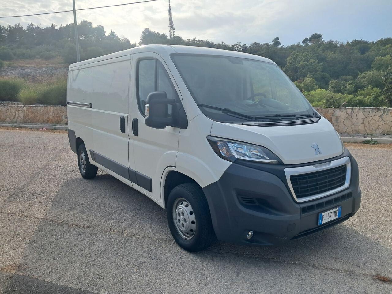 Peugeot Boxer (doppia porta laterale)