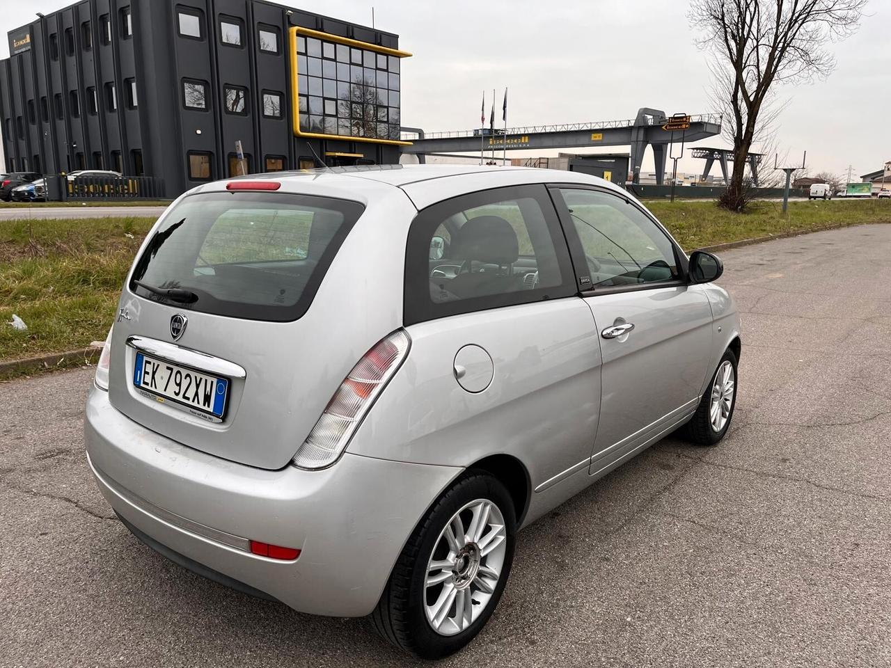 Lancia Ypsilon 1.4 Unyca Ecochic GPL