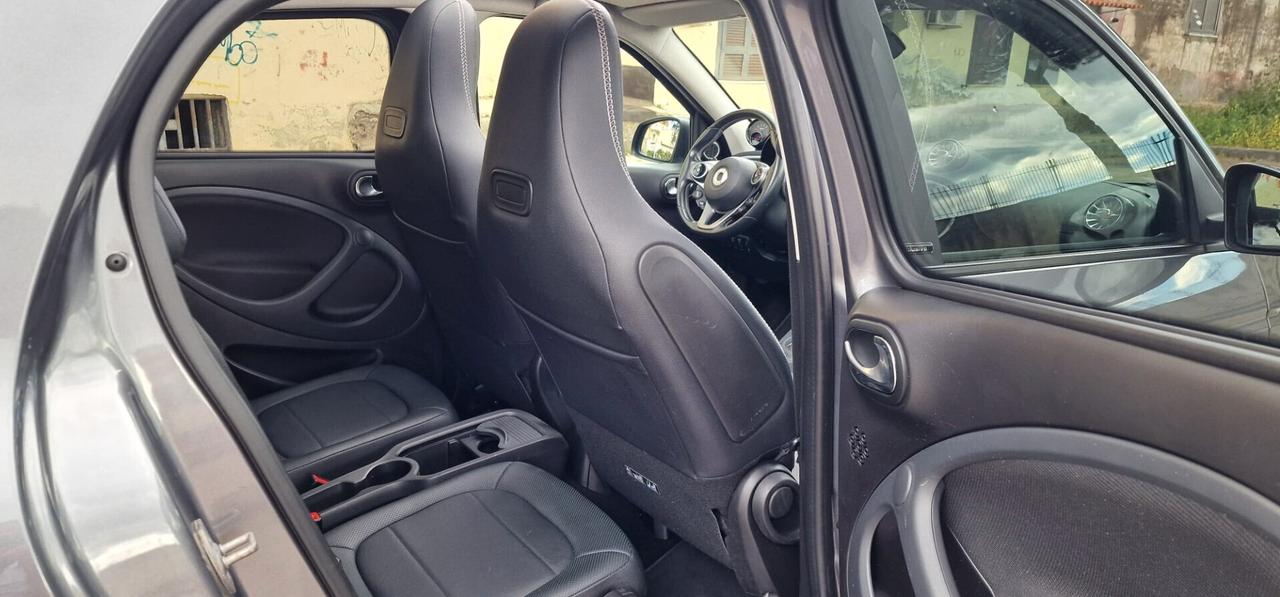 Smart ForFour BRABUS 0.9 Turbo 109CV twinamic Eclusive Cabrio