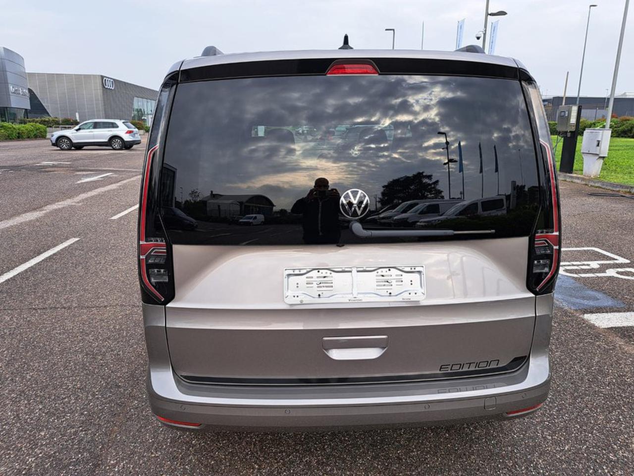 Volkswagen Caddy 2.0 tdi scr 122cv edition dsg7