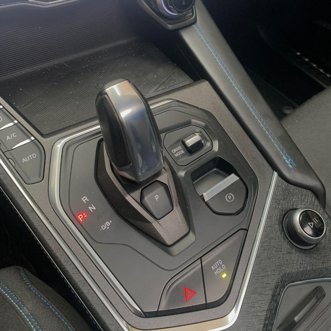 Lynk&co 01 PHEV 2021 **full optional**