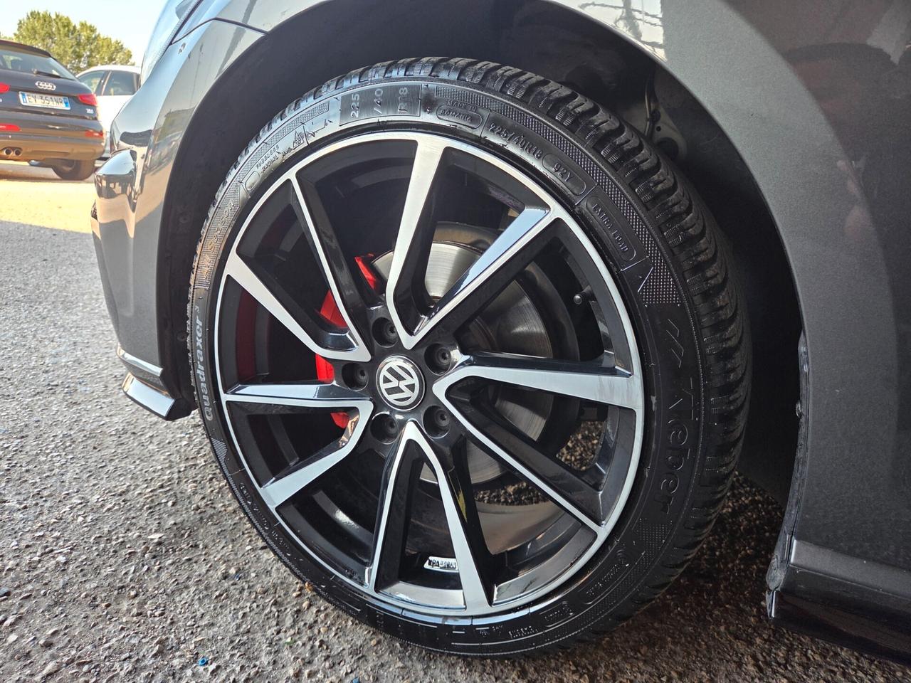 Volkswagen Golf 1.6 TDI 115 CV 5p. R LINE EDITION