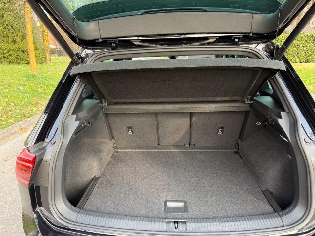 VOLKSWAGEN Tiguan 2.0 TDI 150 CV SCR DSG R-Line UNICO PROPRIETARIO