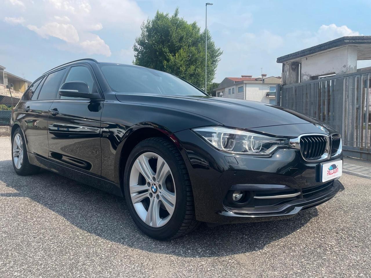 BMW 320d xDrive Sport Automatico trazione integrale