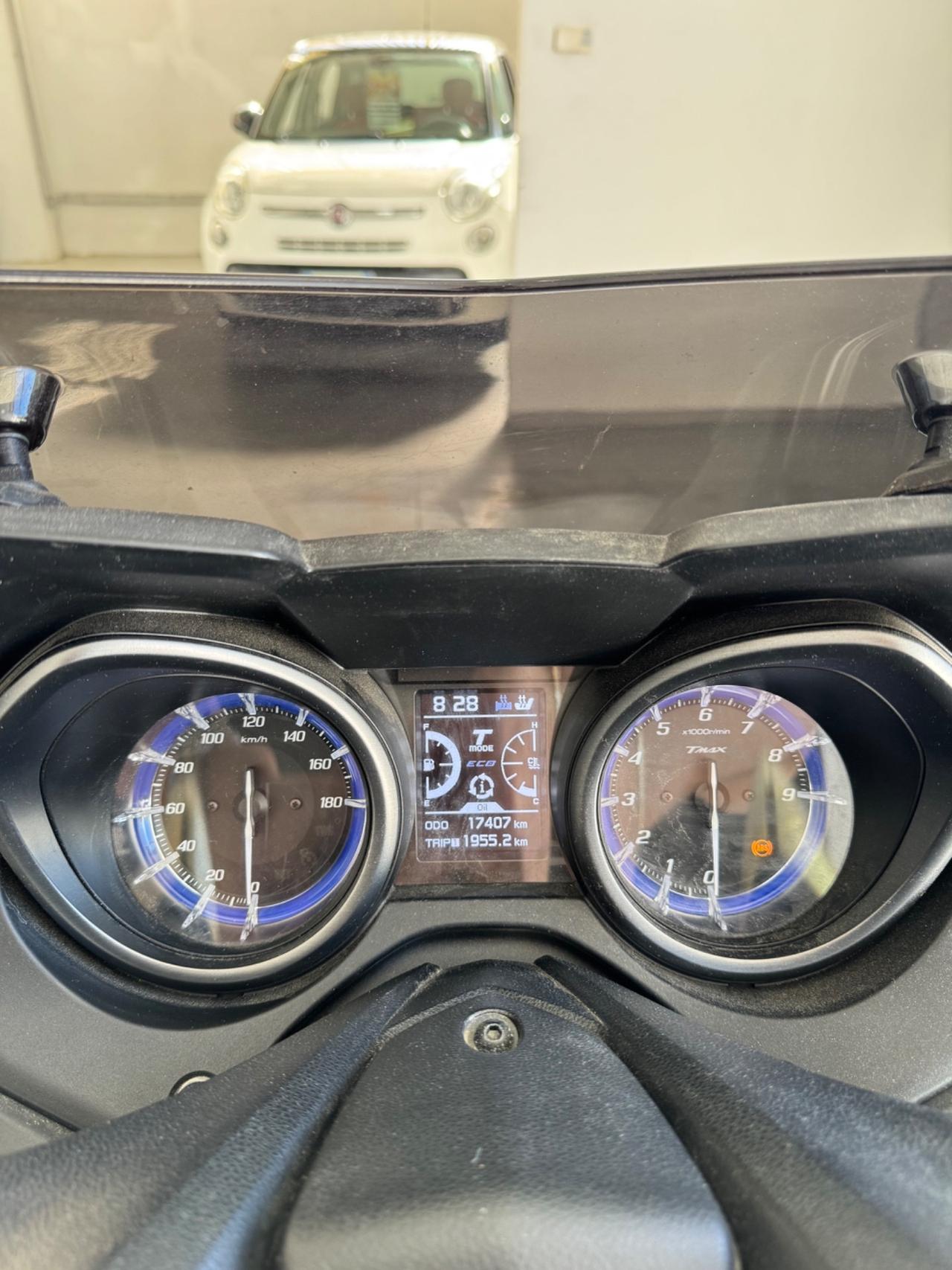 Yamaha TMAX 560 Tech Max