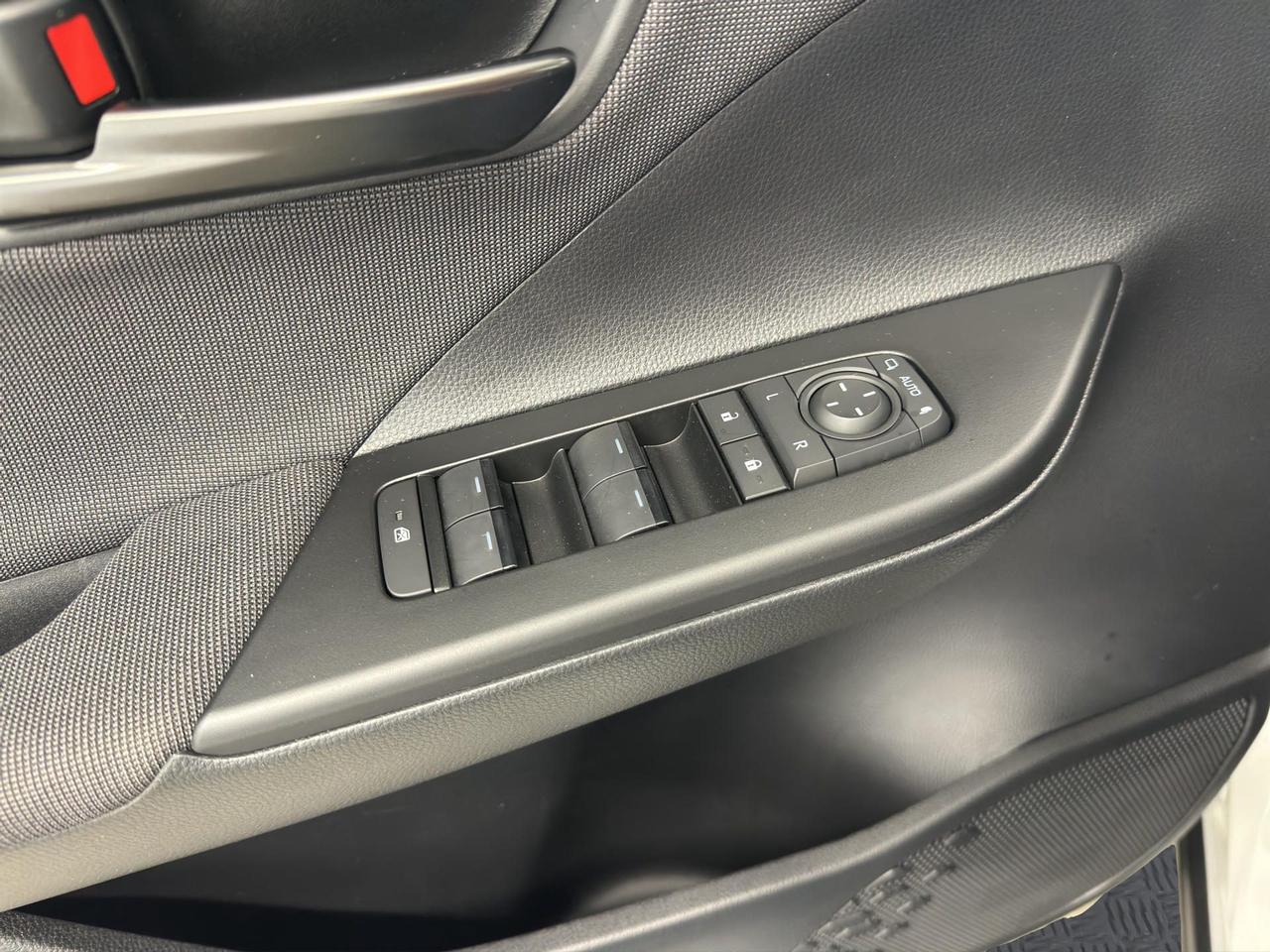Toyota C-HR 2.0 phev Trend fwd e-cvt