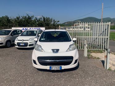 Peugeot 107 1.0 68cv 5p - 2011