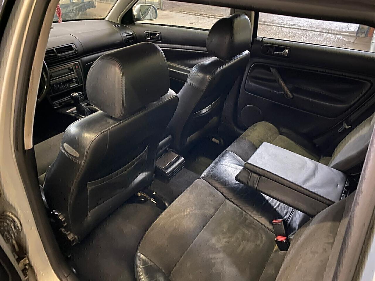 Volkswagen Passat 1.8 T 20V cat Trendline-2002