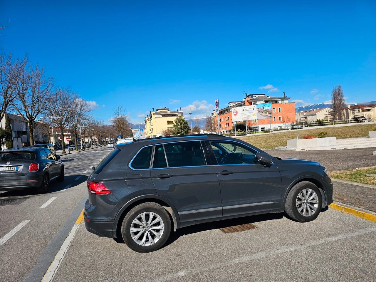 Volkswagen Tiguan 1.6 TDI SCR Business BlueMotion Technology