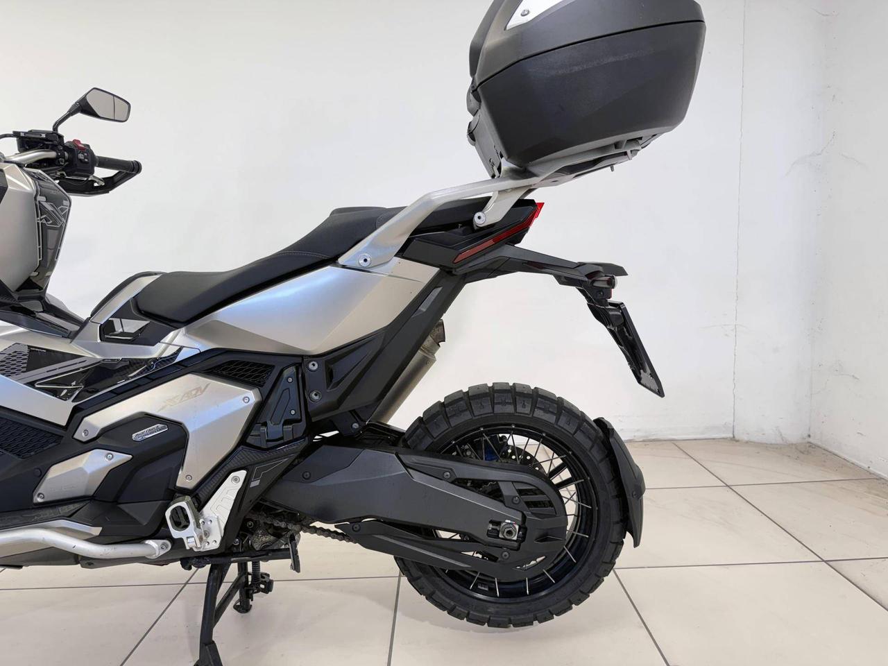 Honda X-ADV 750 DCT Adventure