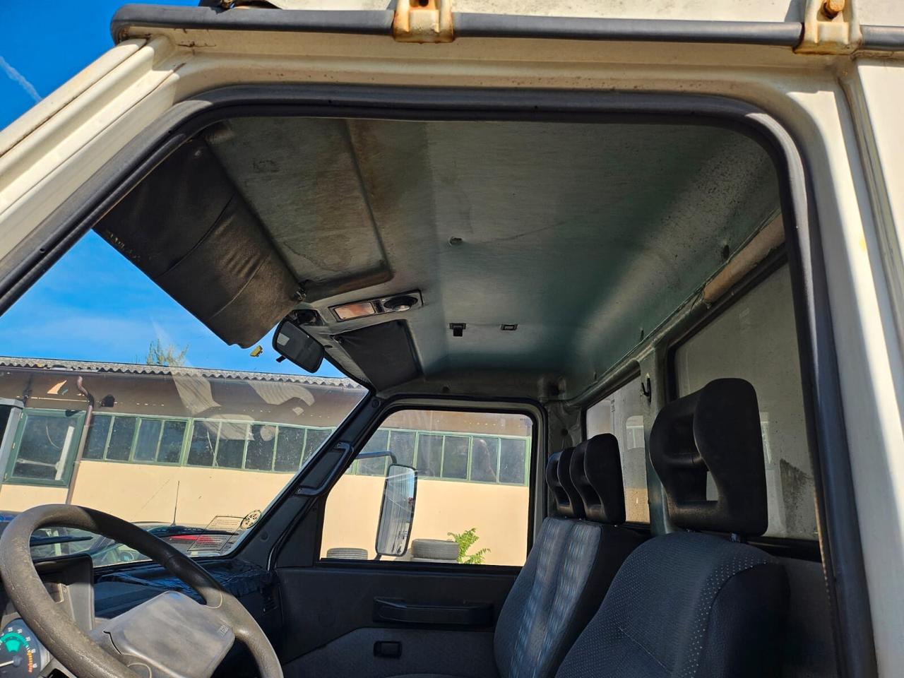 Iveco Daily SPONDA CARICATRICE CENTINA FIORI PATENTE C