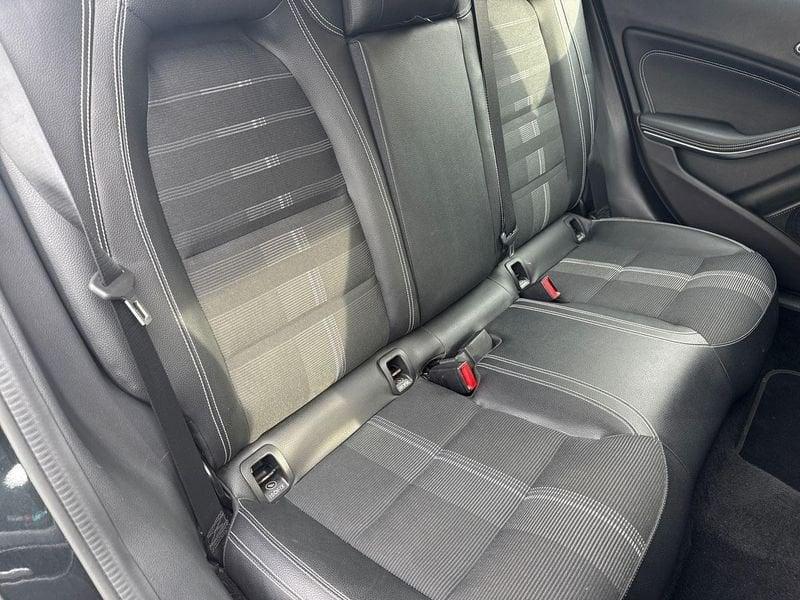 Mercedes-Benz GLA 180 Sport auto