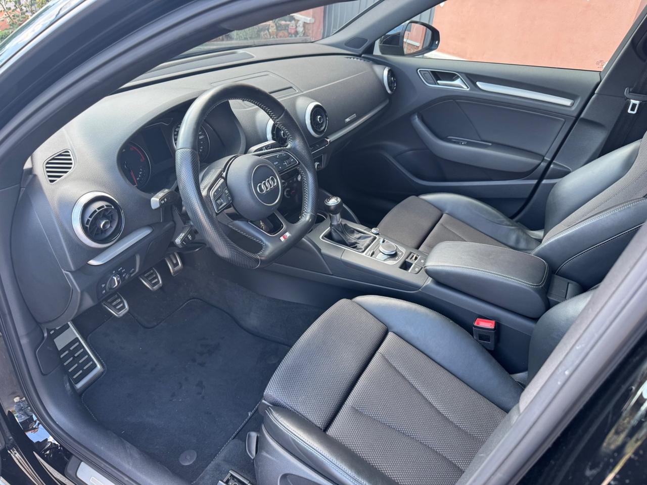 Audi A3 SPB 2.0 TDI S-Line Sline
