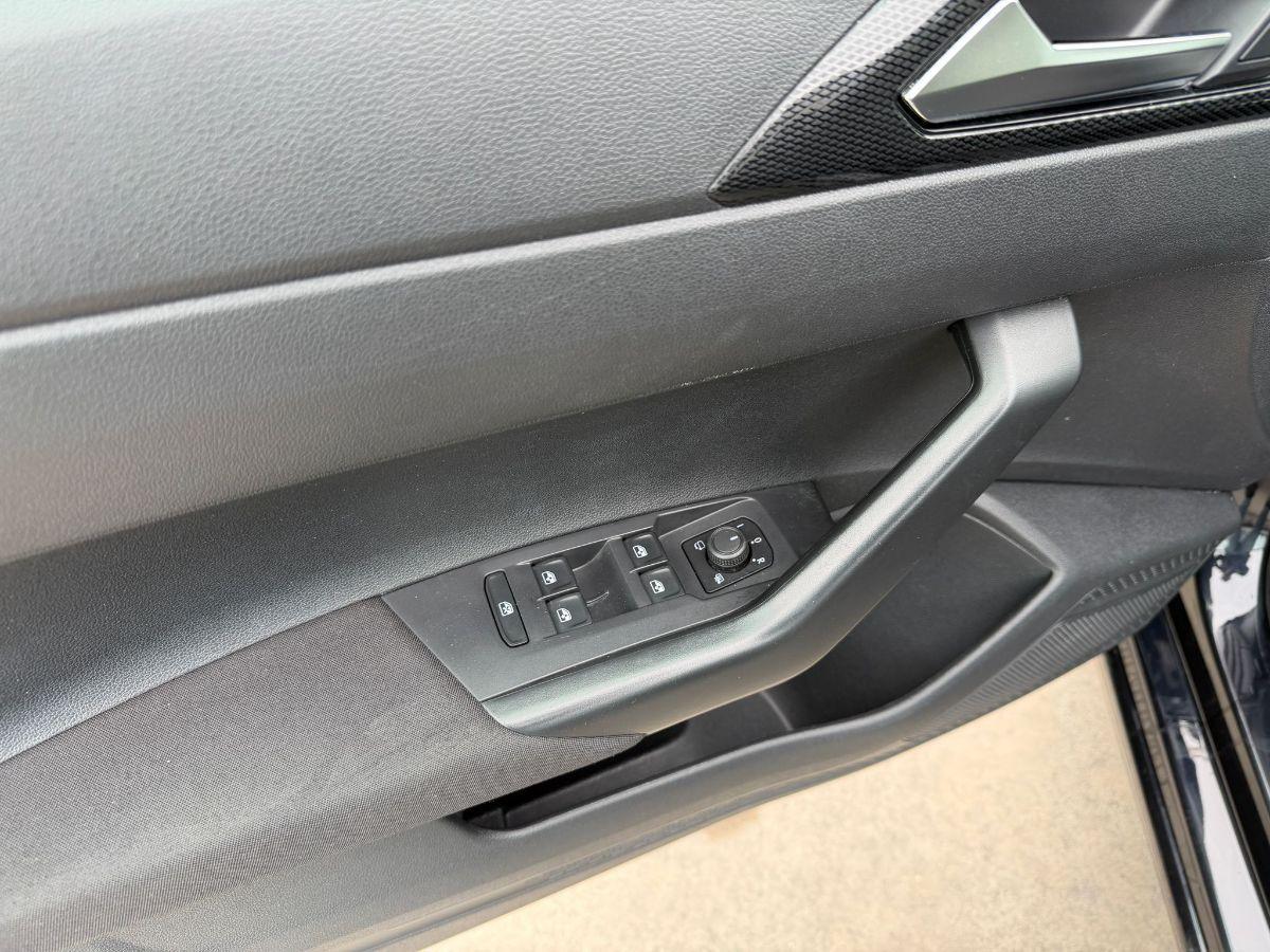 VOLKSWAGEN - Polo - 1.0 TSI Style