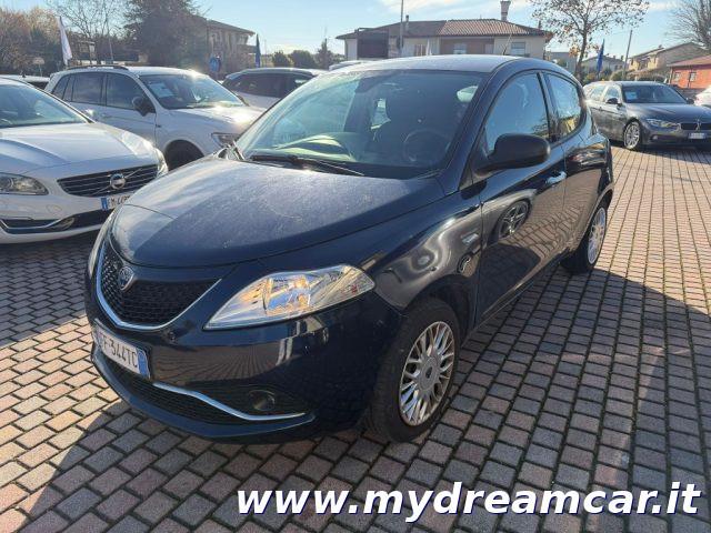 LANCIA Ypsilon 1.2 69 CV 5 porte GPL Ecochic Gold