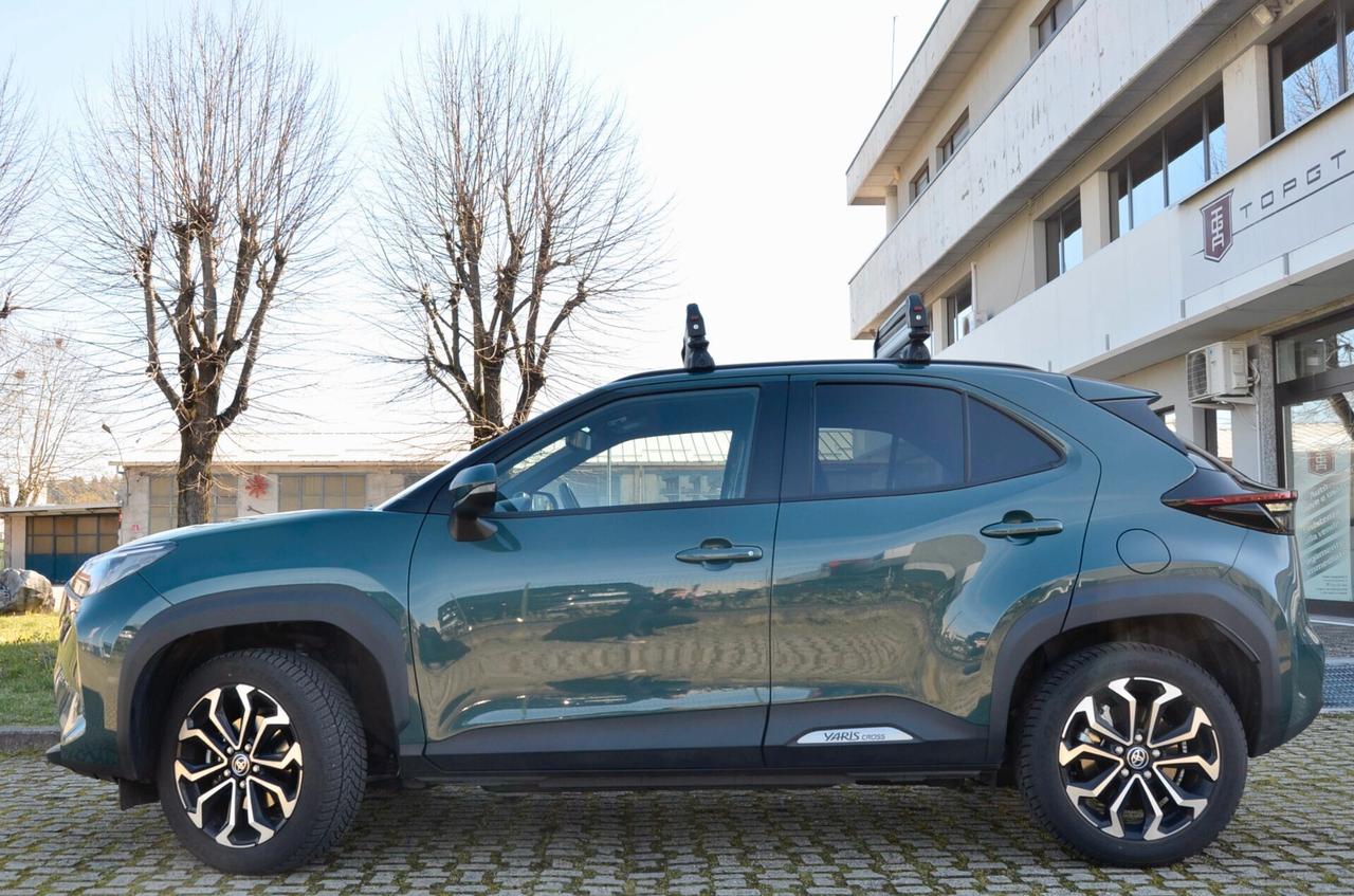 TOYOTA YARIS CROSS 1.5 HYBRID TREND FWD 130cv E-CVT, GARANZIA TOYOTA, UFF ITALIANA, UNICOPROPRIETARIO, FULL LED, RETROCAMERA, PERMUTE