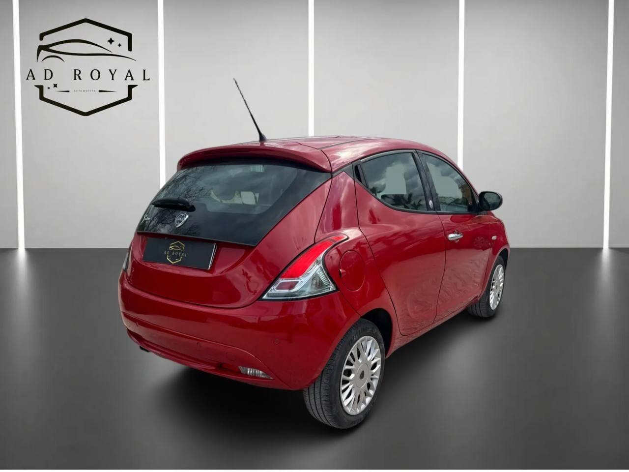 Lancia Ypsilon 1.2 69 CV 5 porte GPL Ecochic Gold 10/2017