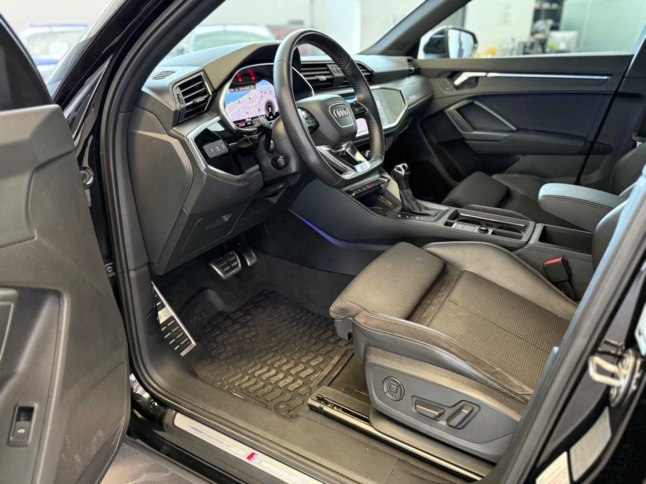 Audi Q3 40 TDI quattro S tronic S line edition