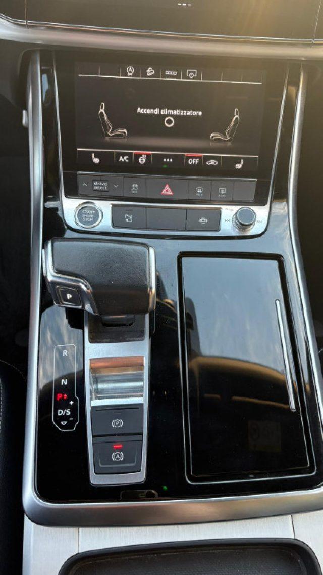 AUDI Q8 50 TDI 286 CV quattro tip Sport TETTO PANORAMA
