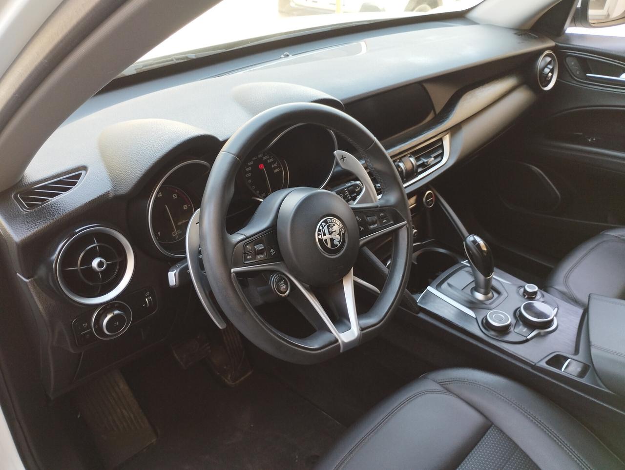 Alfa Romeo Stelvio 2.2 Turbodiesel 210 CV AT8 Q4 Business