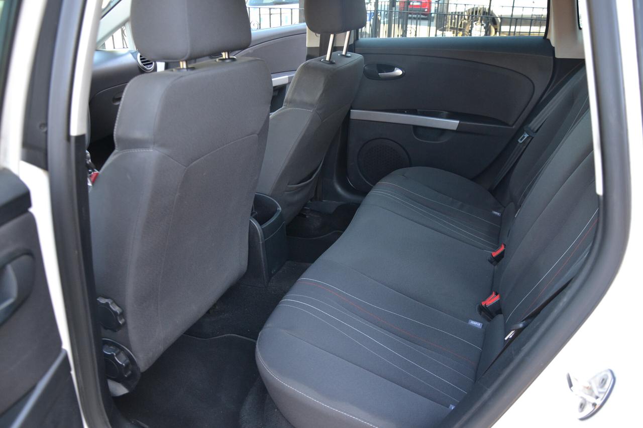 Seat Leon 1.6 TDI 105CV **UNIPRO'**LEGGI NOTE**PREZZO VERO**