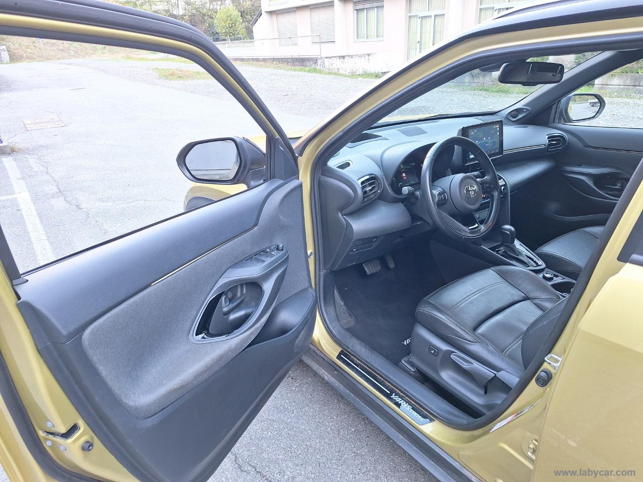 TOYOTA Yaris Cross 1.5 Hyb. AWD PREMIERE 4X4 GARANZIA UFF