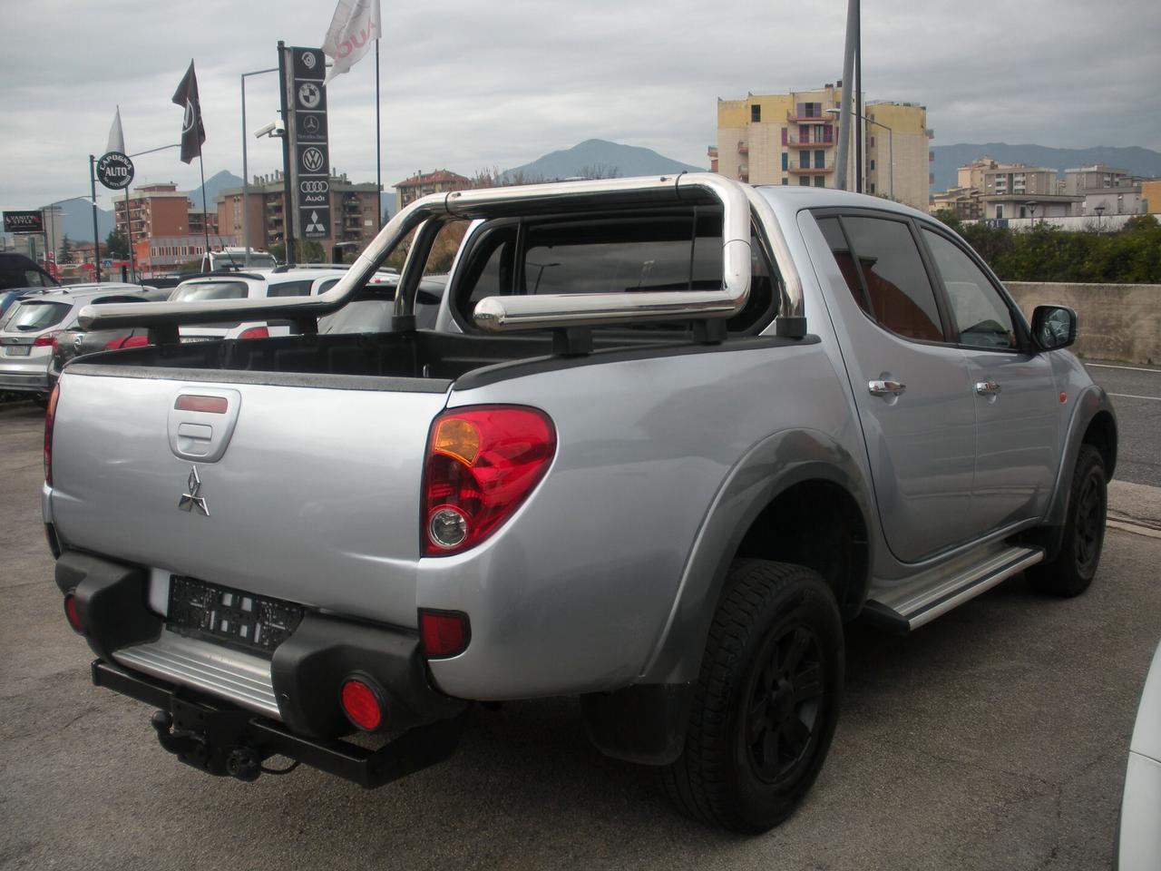 Mitsubishi L200 2.5 DI-D/178CV DC Intense Plus FURIUS